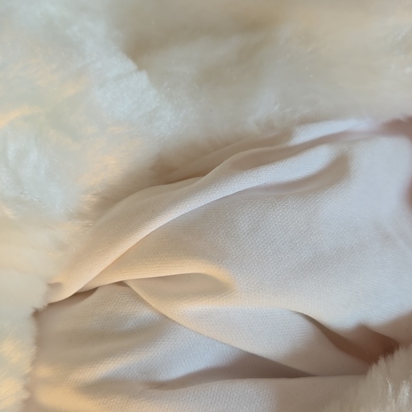 Tom Arma Plush Bunny Costume - Picture 7 of 10